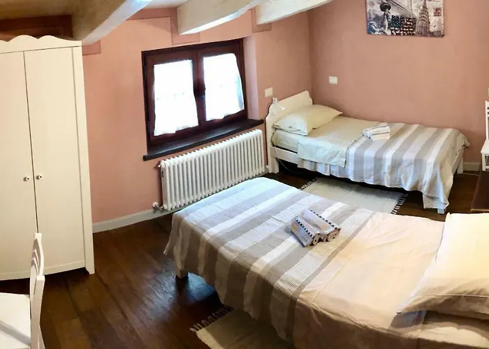 Il Cortile Delle Rose House *